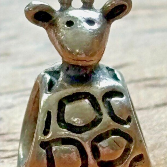 Pandora giraffe - Picture 3 of 3